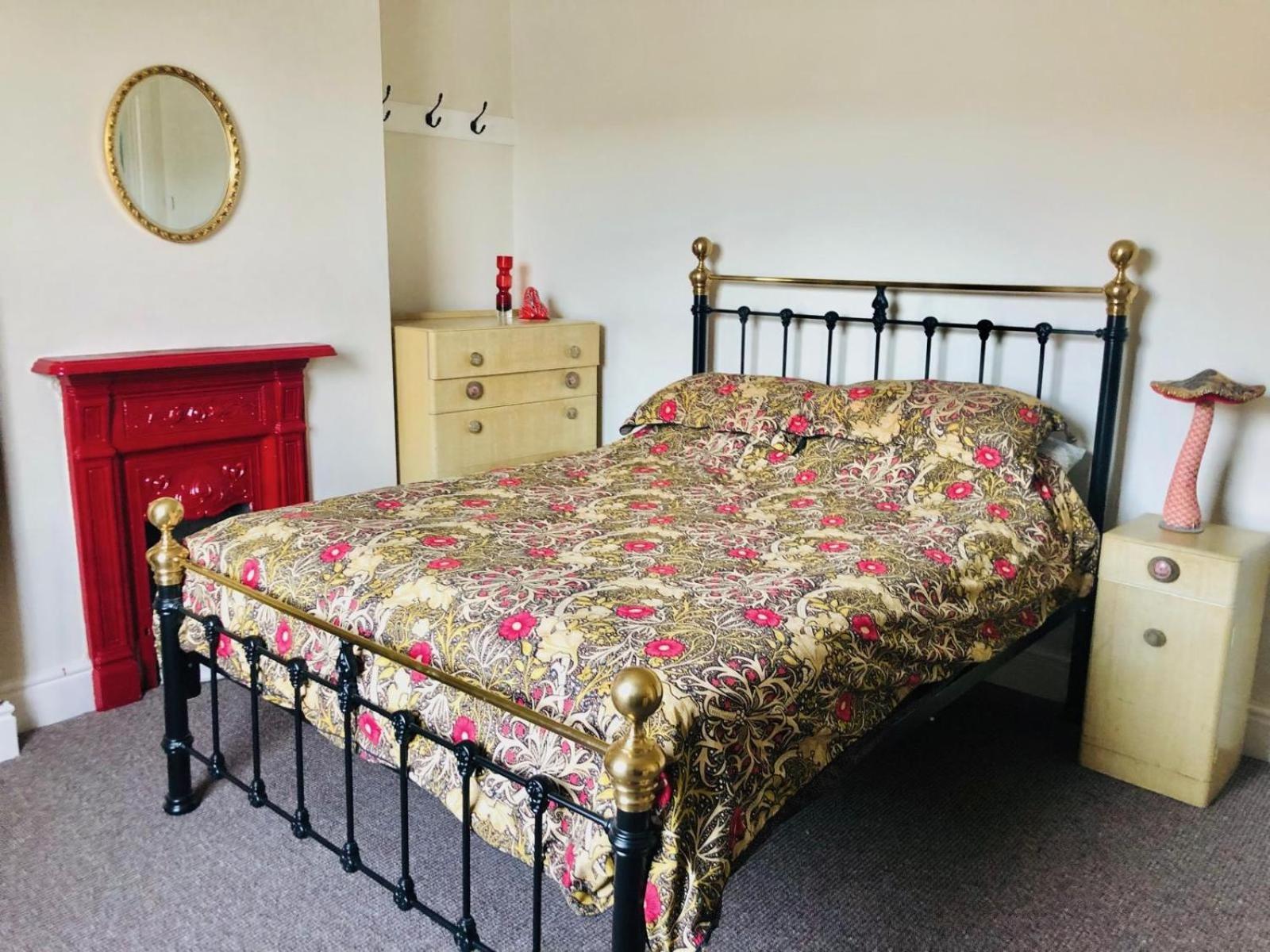Llangollen Townhouse 4 Bedroom Εξωτερικό φωτογραφία